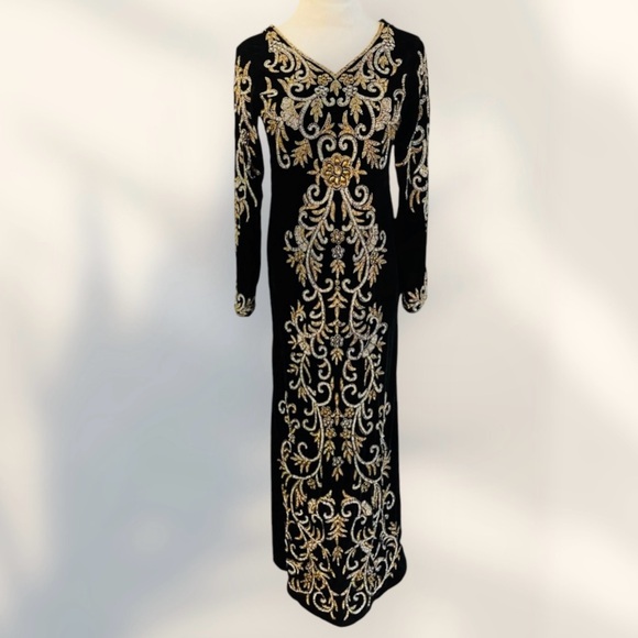VTG BLACK VELVET BEADED EMBELLISHED GOWN DRESS SIZE SMALL - Picture 4 of 16